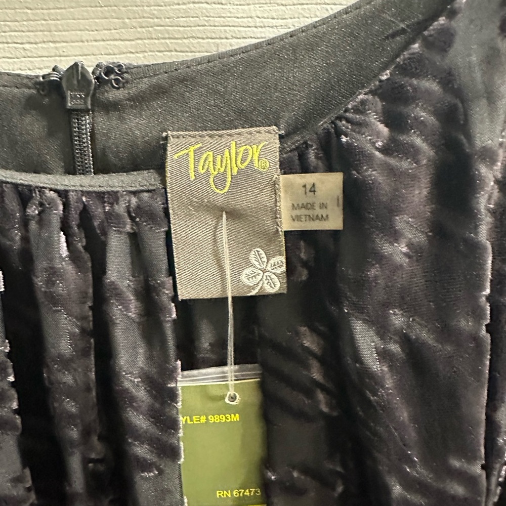 Taylor Black Sheer Long Sleeve Dress - Picture 2 of 3